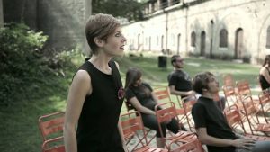 Portada del videoclip «Danza dell'Autunno Rosa» de Talco